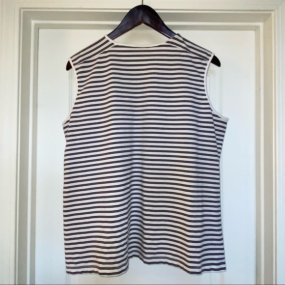 Liz Claiborne Women - Picture 2 of 6